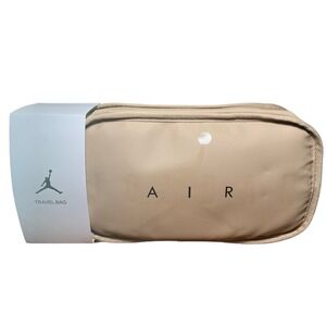 Nike Air Jordan‎ Travel Dopp Kit Clutch Bag Toiletries Jumpman Zipper (creme)